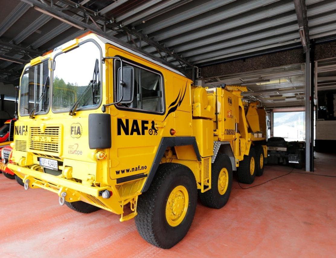 MAN 27.365 VF17E 8x8 hovedbilde